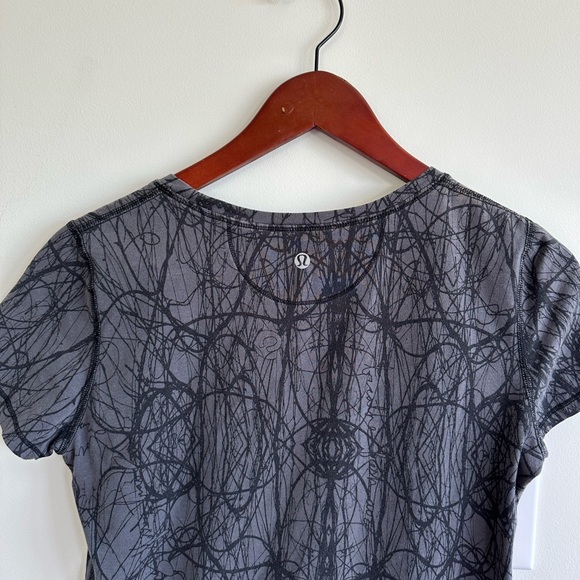 Lululemon athletic shirt - Picture 2 of 7